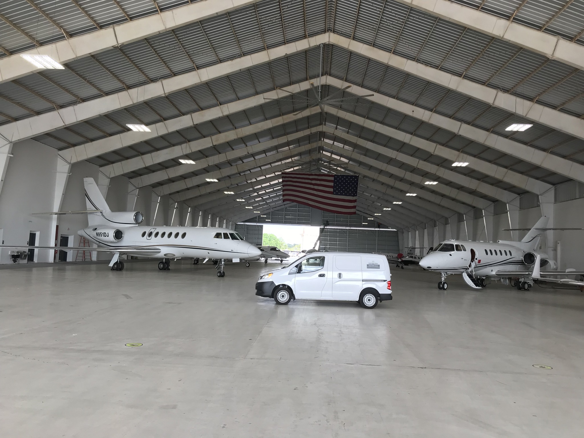 Mobile avionics service on ramp with business jet