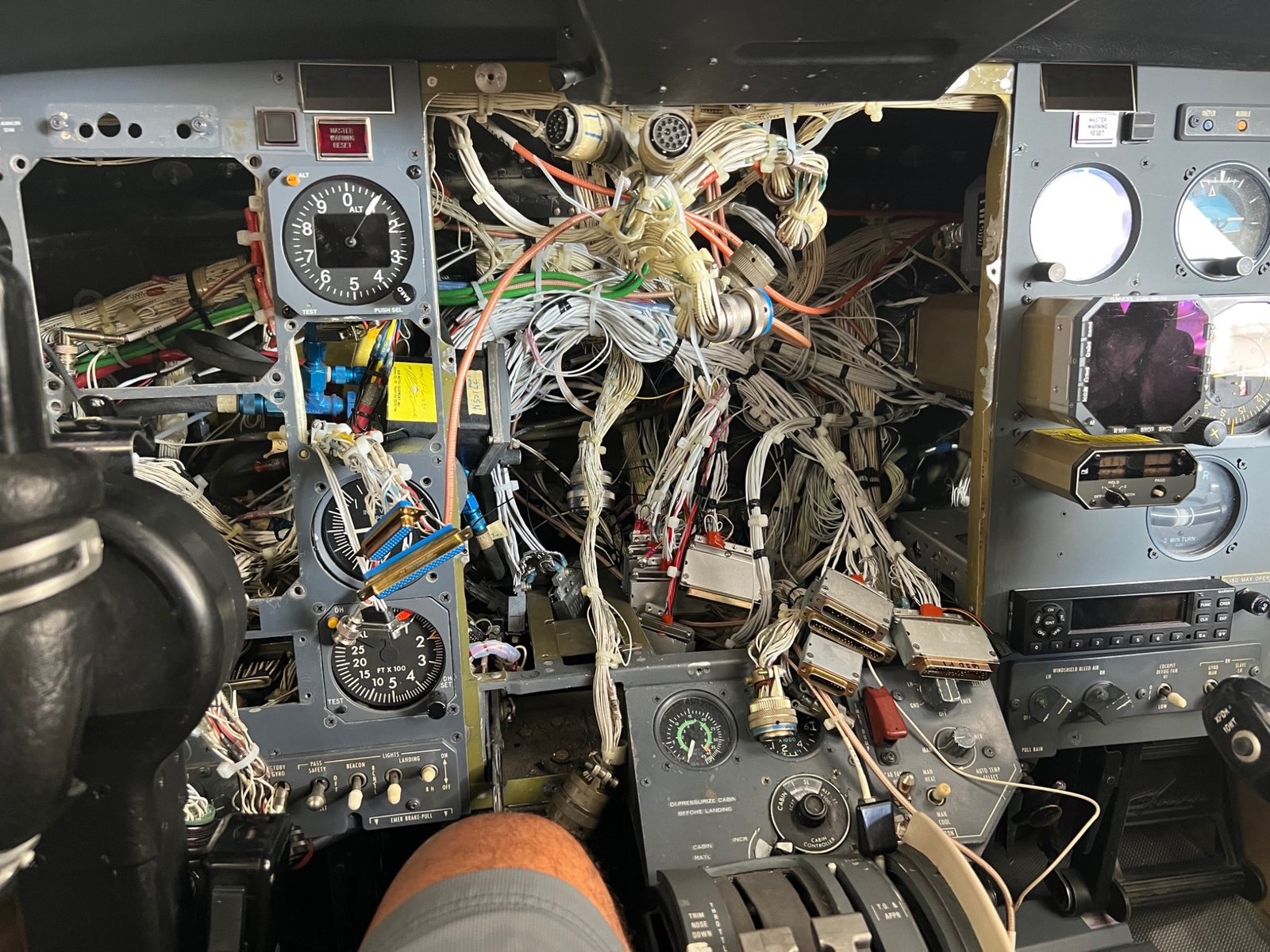 Citation 501 GTN750 GTN650 and GWX radar installation